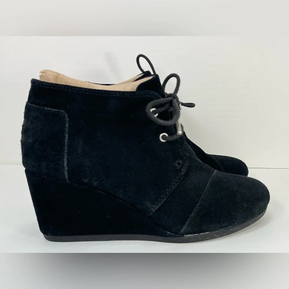 Tom’s Women’s Desert Wedge‎ Suede Ankle Boot Size 8 Black
